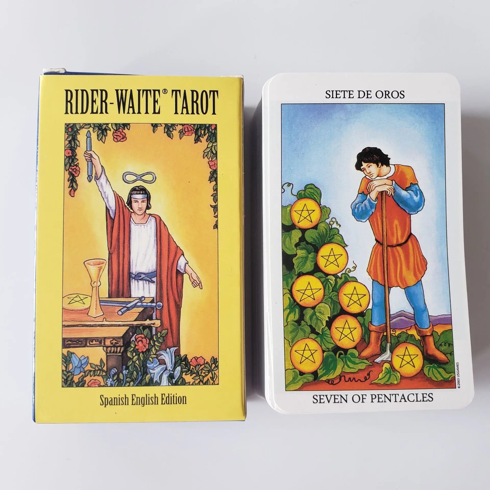 Bilingual English / Spanish Tarot Deck - Master Divination in Two Languages Anakha H. Nyx
