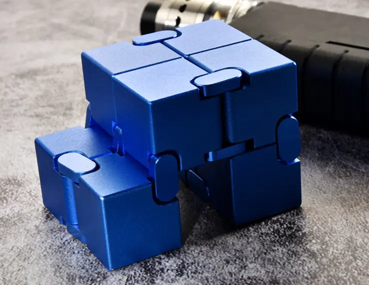 Aluminum Alloy Executive Kinetic Cube: Ergonomic Tactile Focus Tool Anakha H. Nyx